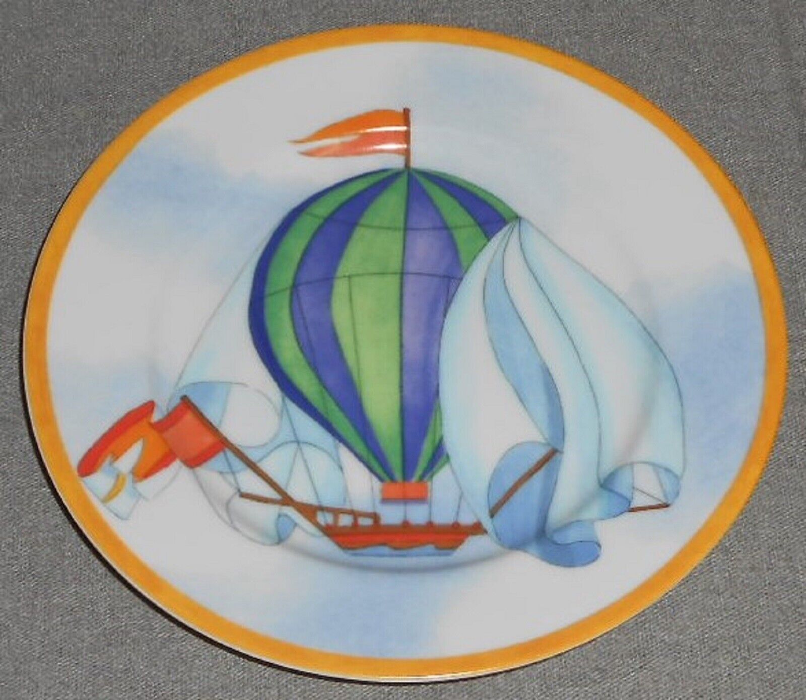 Williams Sonoma MONTGOLFIERE PATTERN Salad Plate HOT AIR BALLOON MOTIF J... - $19.79