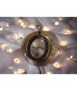 Vintage pendant~necklace~watch with gold edging - €41,26 EUR