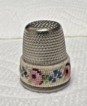 Vintage Thimble w Micro Petite Point Pink Rose Floral Band Silver Tone M... - $448.52 MXN