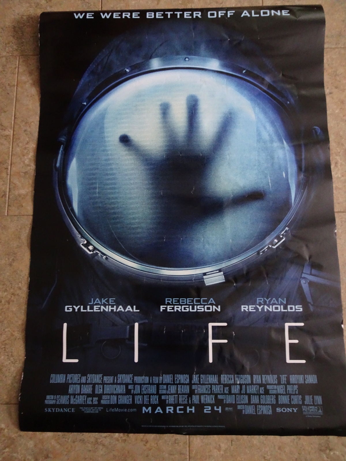 LIFE - MOVIE POSTER - 2017 - MOVIE STARS JAKE GYLLENHAAL &amp; RYAN REYNOLDS - $5.00