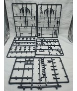 Lot Of (31) Warhammer 40k Space Marines Bits And Pieces - $24.70 CAD
