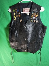 Vintage Leather Motorcycle Vest Harley Davidson Pins &amp; Patches Black Siz... - $947.61 MXN
