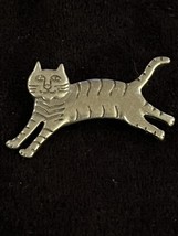 Vintage Jewelry  Silver Tone Cat Brooch Signed BW Stripped Cat Pin - £12.39 GBP