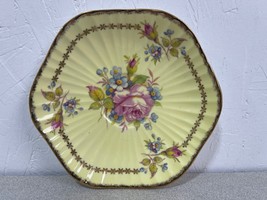 EB Foley Fine Bone China England Saucer Yellow Gold Floral Center 5.5&quot; - $150.53 MXN
