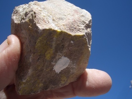 Carnotite Uranium Rock 6.0 Oz., 73,000. Cpm New Mexico $45.00 + $12.80 S/H - £35.96 GBP