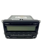 Volkswagen Golf GTI Jetta GLI 2011-2014 AM FM CD Radio 1K0035164A OEM - $940.64 MXN
