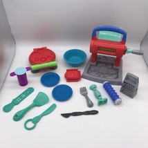 Play-Doh Kitchen Creations Noodle Party and Burger Barbecue Playset Lot 16 pcs - £23.48 GBP