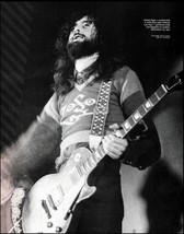 Led Zeppelin Jimmy Page Gibson Les Paul guitar circa 1971 London pin-up photo - £3.38 GBP