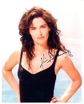 Kim Delaney Signed Autographed Glossy 8x10 Photo - £18.12 GBP