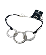 NIP Mia &amp; Tess Silver and Black Necklace and Earring Set - $277.25 MXN