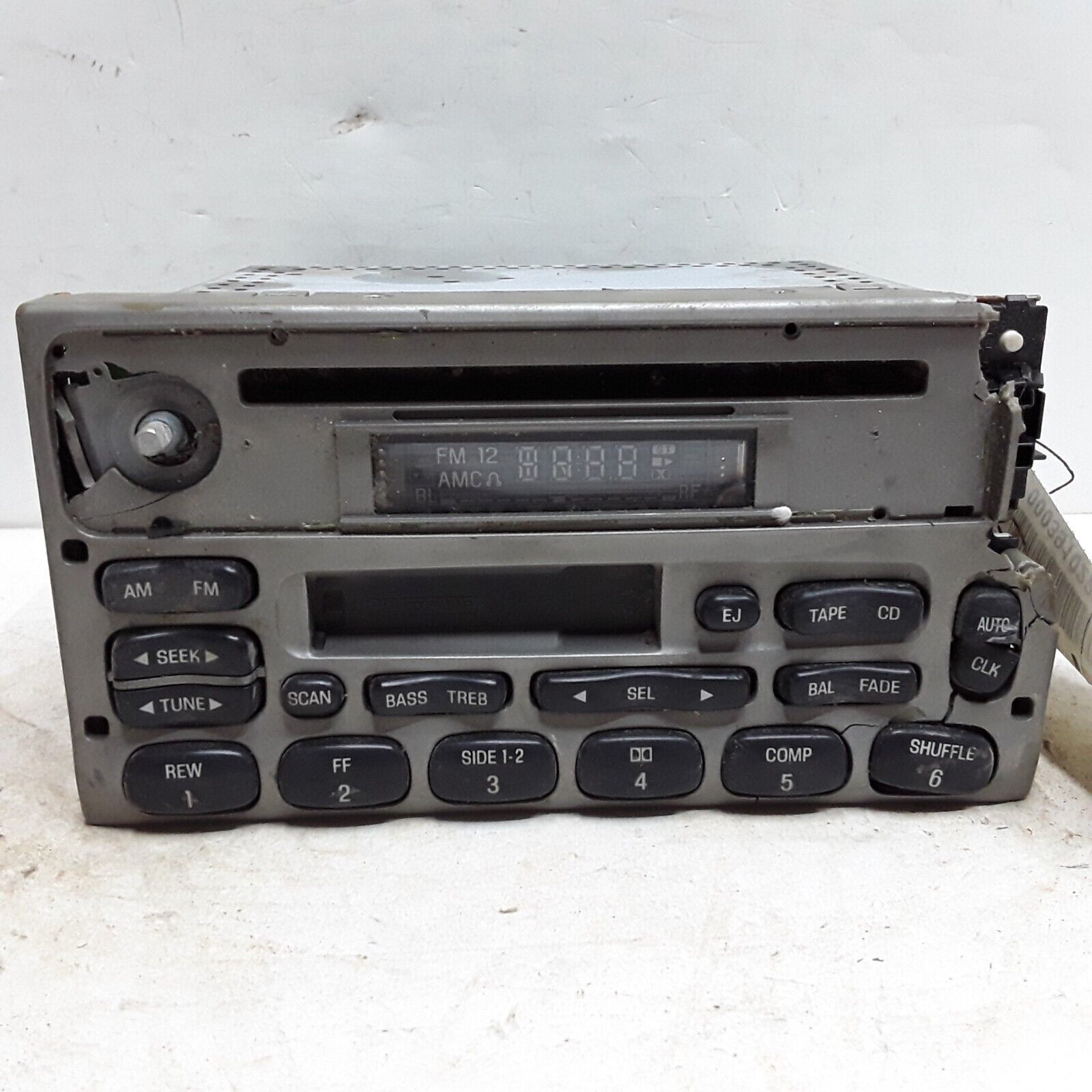 01 02 Ford Explorer 2-door sport AM/FM CD cassette 1L2F-18C868-GA Damage... - $29.69