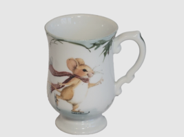 ALZORA ZAREMBA Mug1980 Mouse Ice Skates Red Berries Winter  - £19.64 GBP