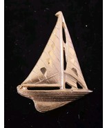 Vintage Brushed Gold Sailboat Lapel Pin Brooch 2”X1.25” - $231.88 MXN