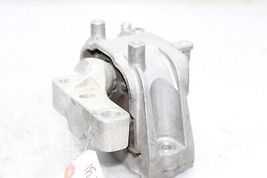 15-17 VOLKSWAGEN PASSAT Front Right Engine Mount F159 image 9
