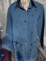 Club Z Denim Button Down Shirt Womens Size 14-16 Blue Jean Floral Long s... - $10.17