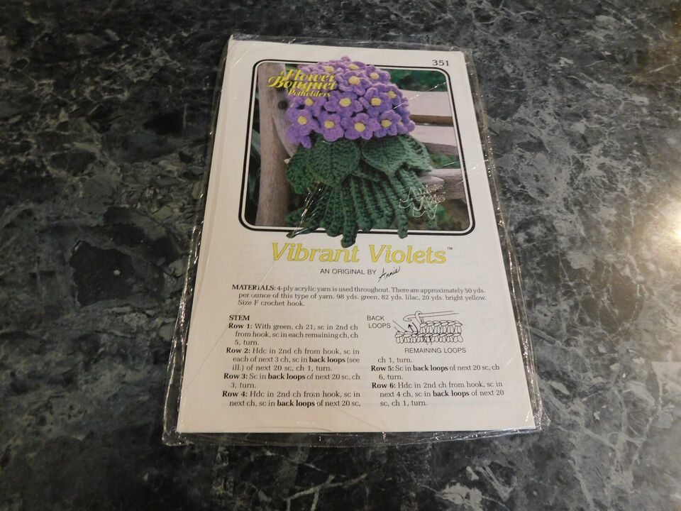 Flower Bouquet Potholders #351 by Annie&#39;s Attic - $1.49