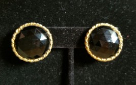 Unbranded Vintage Mid Century Gold Tone Faux Black Onyx Button Clip On Earrings - £55.94 GBP