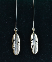 Hoop earrings, feather earrings, silver earrings, silver hoop earrings, E619 - £7.18 GBP