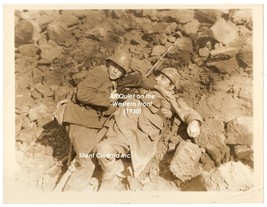 All Quiet On The Western Front (1930) Lew Ayres &amp; Raymond Griffith In Shell Hole - £74.31 GBP