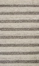 HomeRoots 349793 5 x 7 ft. Wool Grey &amp; White Area Rug - £366.66 GBP