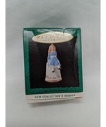 Hallmark Keepsake Christmas Ornament Alice In Wonderland - $182.08 MXN