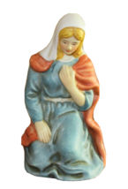 Vintage Ceramic Nativity Mary Kneeling Hand over Heart  ~4&quot; Replacement ... - $12.34