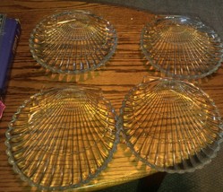 Vintage Set of 4 Seashell Shape Clear Lunch Sandwich Plates 7.25 Inches - £19.90 GBP