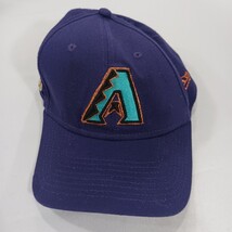 Arizona Diamondbacks World Series 2001 Back Fitted Purple Baseball Cap Size S/M image 10