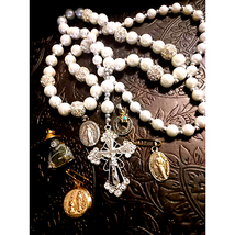 Stunning~Pearl Necklace Cross Lot - $26.73