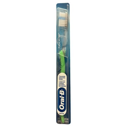 New ORAL B Toothbrush Soft Sensitive Indicator Green Handle - $3.95