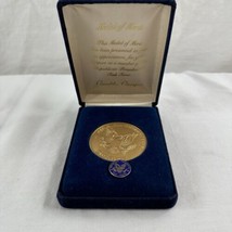 Vtg Ronald Reagan Medal of Merit Coin &amp; Republican Presidential Task For... - £17.98 GBP