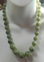 Signed JOAN RIVERS Green Graduated Bead Necklace 21&quot; - £22.21 GBP