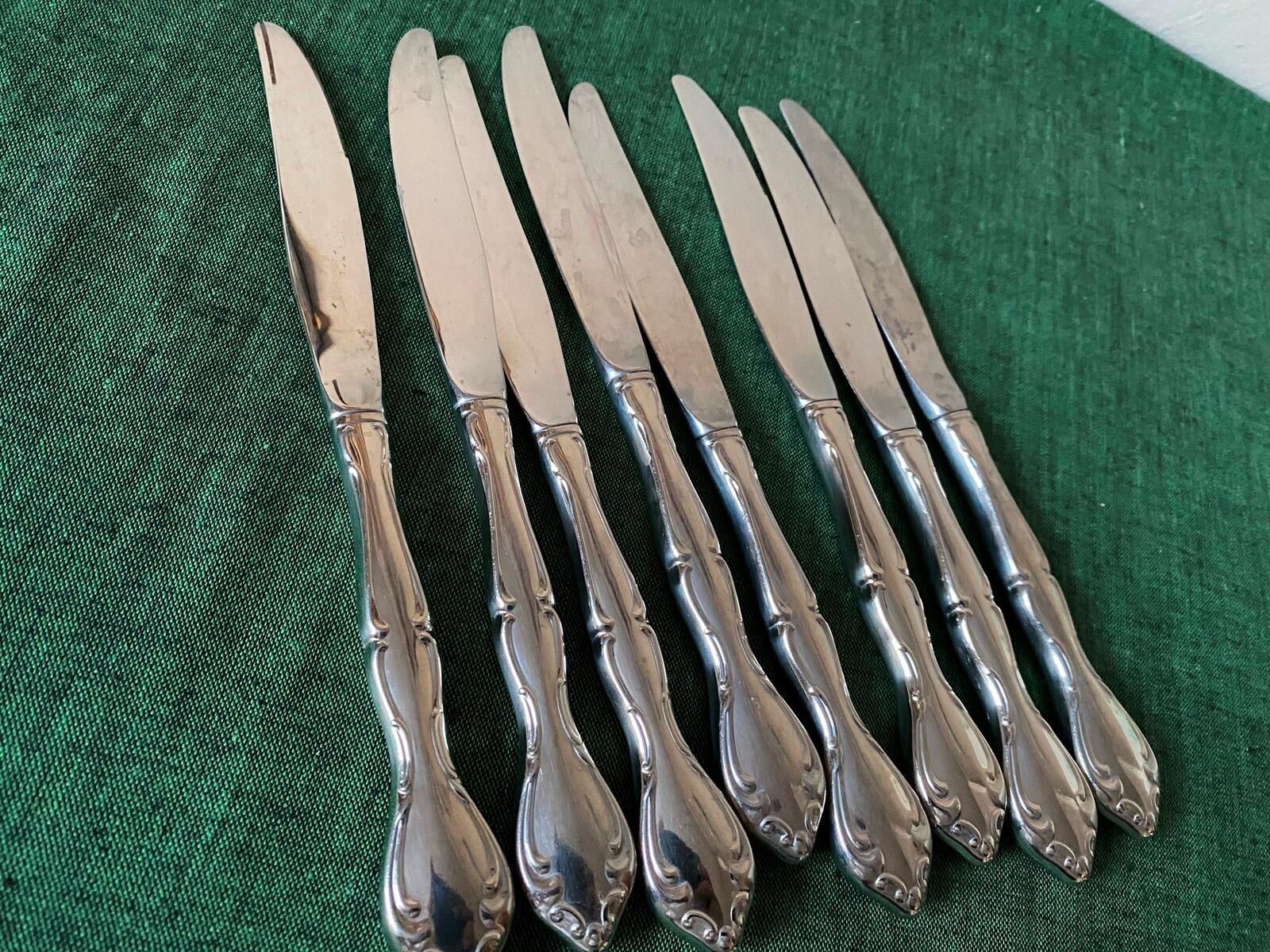 Oneida Stainless Steel CANTATA Place / Dinner Knives x8 - $29.99