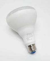 WiZ 603613 LED BR30 65W Daylight Bulb  image 4