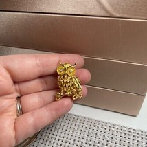 Gold Owl Brooch - $180.84 MXN