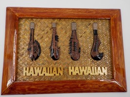 GLOSSY WOOD WALL HANGING PLAQUE HAWAIIAN HAWAIIAN WEAPONS WOVEN BACKGROU... - $25.99