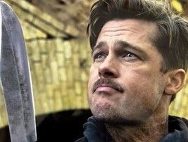 Brad Pitt holding large knife The Inglorious Basterds 8x10 inch photo - £7.79 GBP