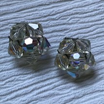 Vintage Clear Aurora Borealis Faceted Bead Flower Cluster Clip Earrings – 0.75  - £6.84 GBP