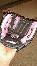 Franklin 4510 Ready To Play 9.5&quot; Youth Glove RIGHT HAND THROWER - Pink - $18.99
