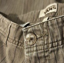 Vans Off The Wall Vintage Shorts Skull Buttons Mens 28 Brown Vertical Stripes - £19.12 GBP