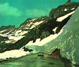 Snowbanks and Car Going To The Sun Highway Glacier National Park Postcard   S20 - £3.07 GBP