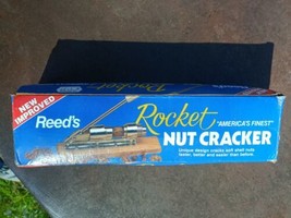 Vintage Reed’s Rocket Nut Cracker Model 816 USA Pecan Walnut Original box  - £15.82 GBP