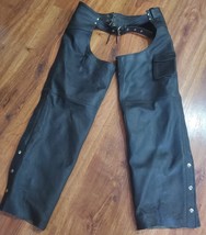 Men&#39;s Leather Chaps Size Large Black Zip Snap 30 1/2&quot; Inseam - $924.40 MXN