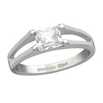 High Polish Surgical Steel Square Ring with Cubic Zirconia - £10.26 GBP