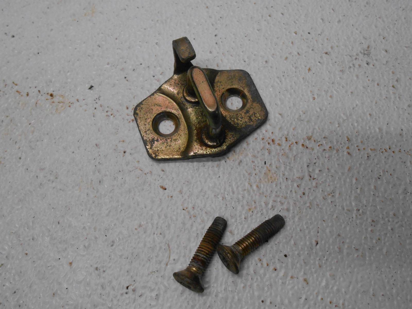 2004 jeep Grand Cherokee STRIKER RR OR LH OR RH OR RR - $18.99