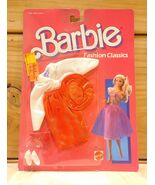 VINTAGE 1986 Barbie Fashion Classics Clothes # 2884 Red And White Outfit  - $536.43 MXN