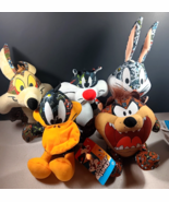 Looney Tunes Warner Brothers Set of 5 Cartoon Stuffed Animal Plush 7&quot; St... - $1,209.55 MXN