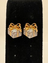 JJ Christmas Earrings Vintage Jewelry Gift Boxes Bows Presents Holidays Mother - £10.17 GBP