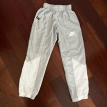 NIke Windbreaker Training Track Pants Girls L Gray White Joggers Pockets - £7.76 GBP