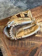 WILSON Buddy Bell Youth Leather Baseball Glove Rh Throw - $19.80